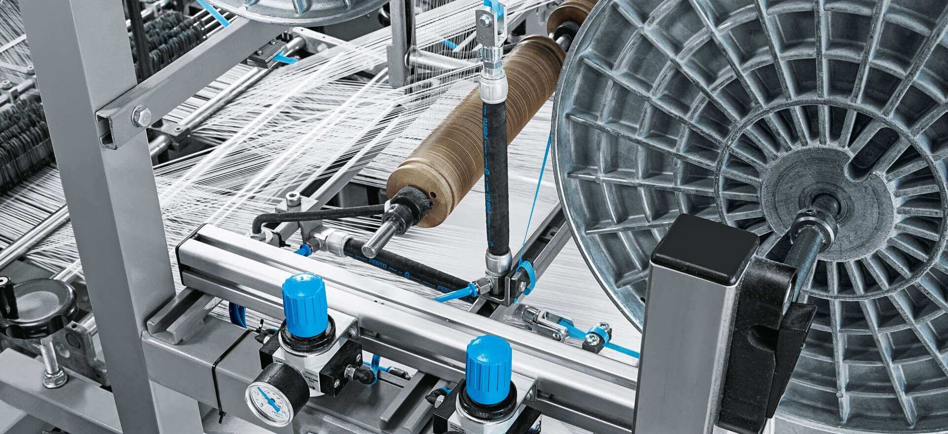 Textilný priemysel / Elmo Rietschle / boyser.sk